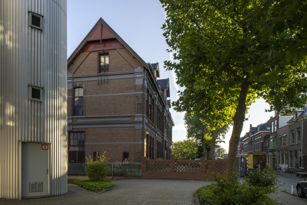 Openbare Lagere school